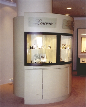 Louvre Luxury Store